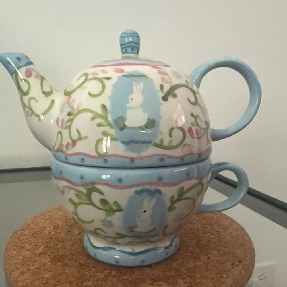 Teapot set for one new